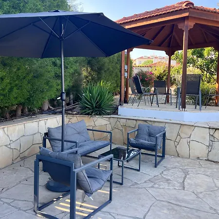 Charming With Private Pool And Garden View *