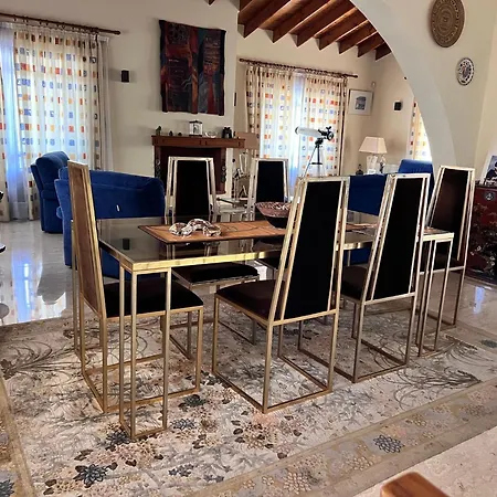 Charming With Private Pool And Garden View Erimi