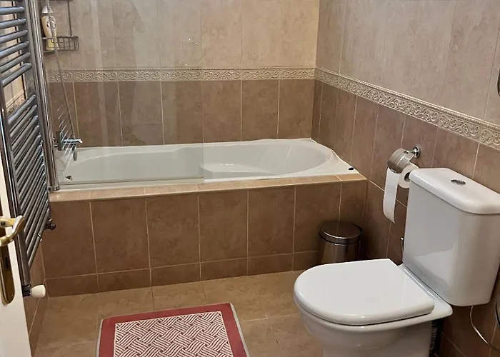 ヴィラ Charming With Private Pool And Garden View Erimi