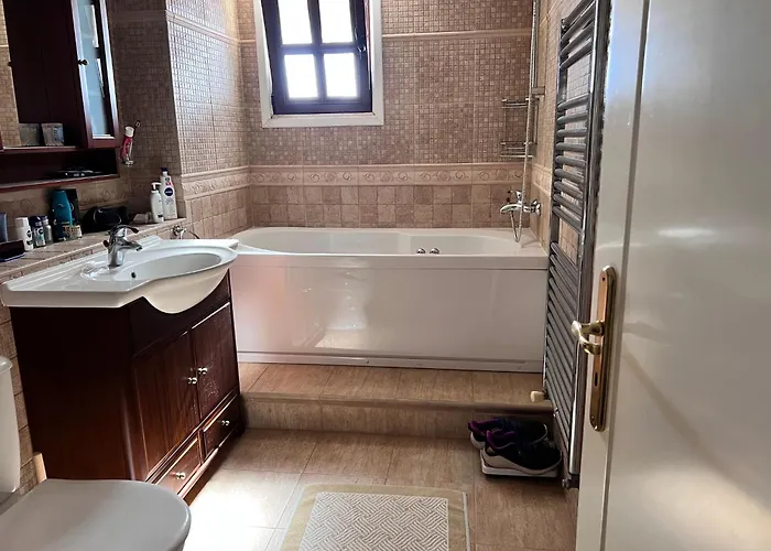 ヴィラ Charming With Private Pool And Garden View Erimi